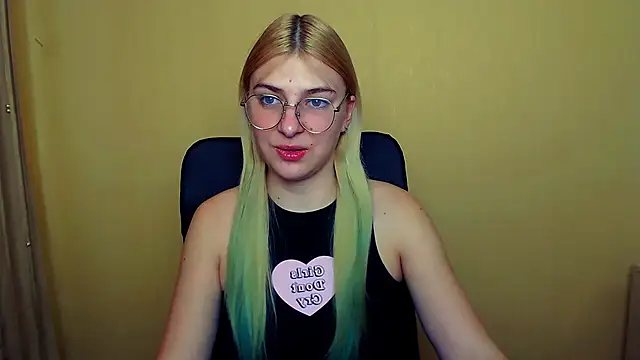 Snapshot of Luna_Lush_ chatting on 13, 1, 2025 Luna Lush online show from 13, 1, 2025