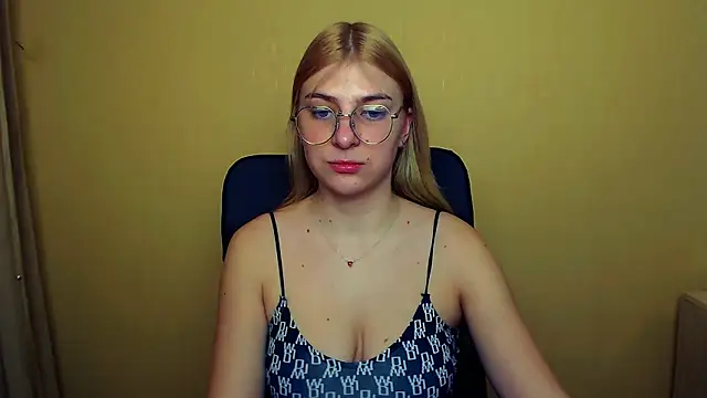 Snapshot of Luna_Lush_ chatting on 29, 1, 2025 Luna Lush online show from 29, 1, 2025