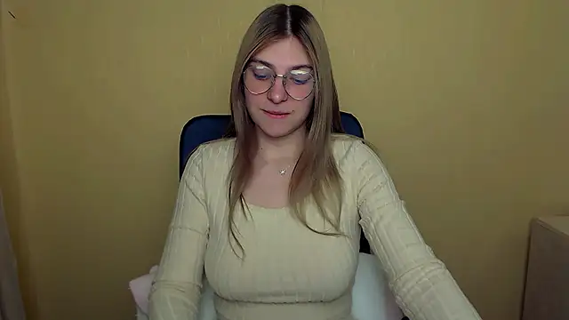 Snapshot of Luna_Lush_ chatting on 1, 10, 2025 Luna Lush online show from 1, 10, 2025