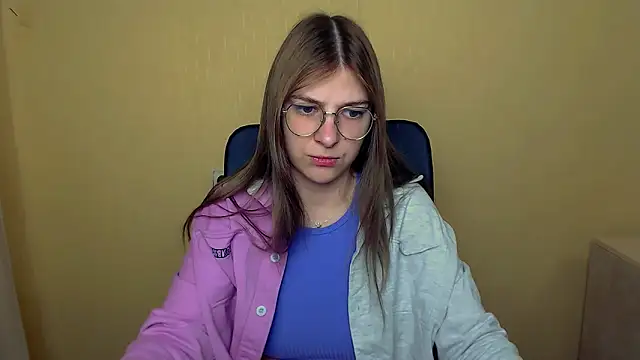 Snapshot of Luna_Lush_ chatting on 10, 10, 2025 Luna Lush online show from 10, 10, 2025