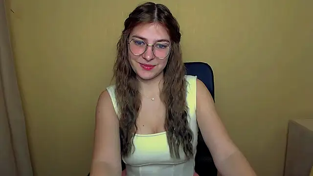 Snapshot of Luna_Lush_ chatting on 17, 10, 2025 Luna Lush online show from 17, 10, 2025