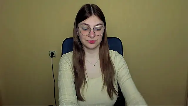 Snapshot of Luna_Lush_ chatting on 28, 4, 2026 Luna Lush online show from 28, 4, 2026