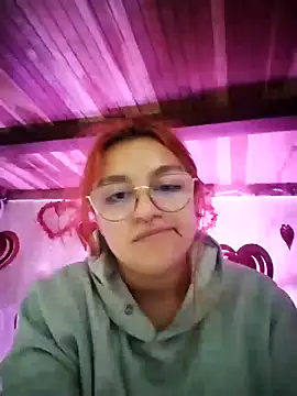 SophiaWeestt99 online show from 25, 2, 2025