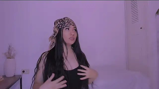 Miiafoxxx online show from 28, 9, 2025