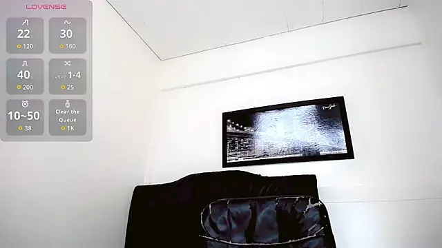 Diosiris Riannys online show from 25, 10, 2025