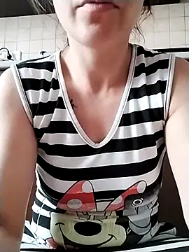 Snapshot of ladyrrr chatting on 22, 7, 2026 ladyrrr online show from 22, 7, 2026