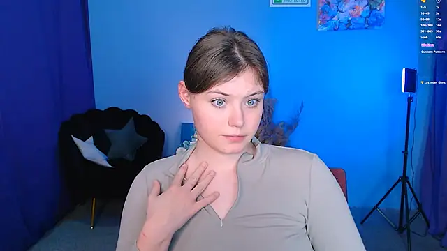 Snapshot of nikole_kitt chatting on 14, 1, 2025 nikole kitt online show from 14, 1, 2025