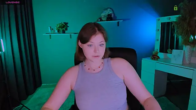 Snapshot of nikole_kitt chatting on 22, 9, 2025 nikole kitt online show from 22, 9, 2025