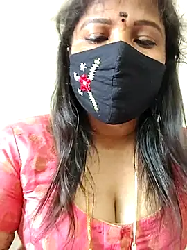 Snapshot of gaurika18 chatting on 17, 4, 2026 gaurika18 online show from 17, 4, 2026