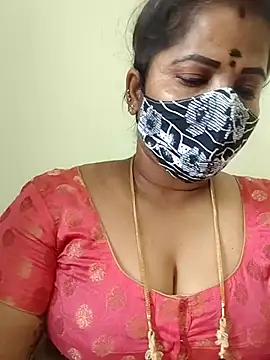 Snapshot of gaurika18 chatting on 18, 4, 2026 gaurika18 online show from 18, 4, 2026