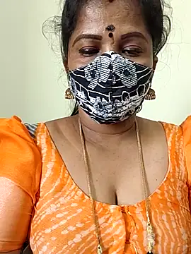 Snapshot of gaurika18 chatting on 27, 4, 2026 gaurika18 online show from 27, 4, 2026
