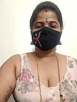 Snapshot of gaurika18 chatting on 30, 4, 2026 gaurika18 online show from 30, 4, 2026