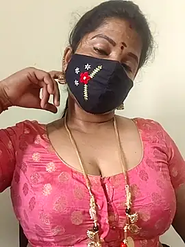 Snapshot of gaurika18 chatting on 4, 5, 2026 gaurika18 online show from 4, 5, 2026