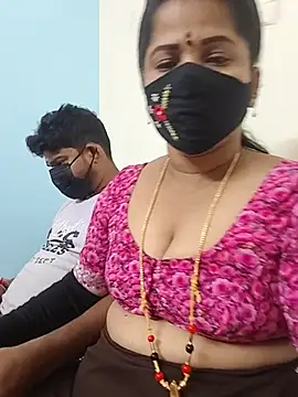 Snapshot of gaurika18 chatting on 10, 7, 2026 gaurika18 online show from 10, 7, 2026