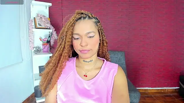 Snapshot of samantha_simur chatting on 4, 2, 2025 samantha simur online show from 4, 2, 2025