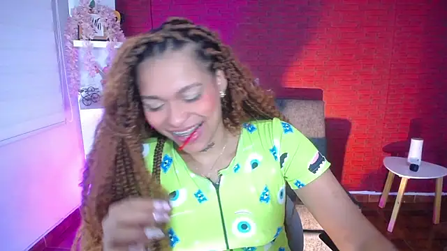 Snapshot of samantha_simur chatting on 14, 2, 2025 samantha simur online show from 14, 2, 2025