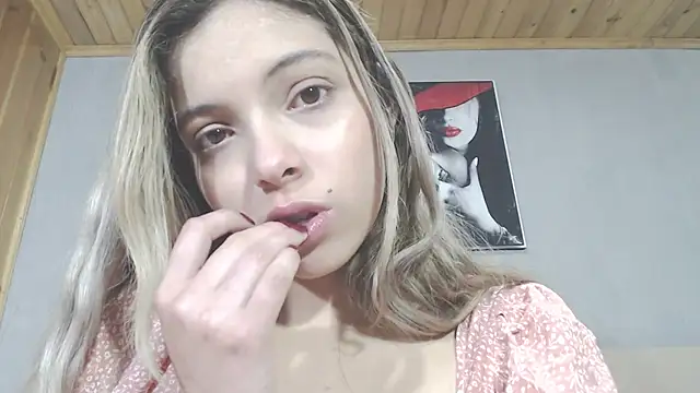 Snapshot of andreau18 chatting on 13, 2, 2025 andreau18 online show from 13, 2, 2025