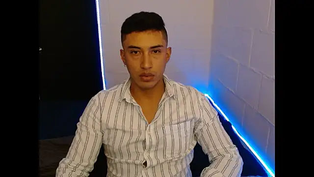 Snapshot of Davixx258 chatting on 19, 2, 2025 Davixx258 online show from 19, 2, 2025