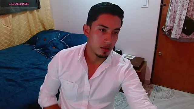 Snapshot of Davixx258 chatting on 2, 3, 2026 Davixx258 online show from 2, 3, 2026