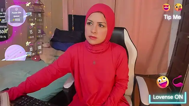 Snapshot of AliaAsad chatting on 4, 12, 2024 AliaAsad online show from 4, 12, 2024