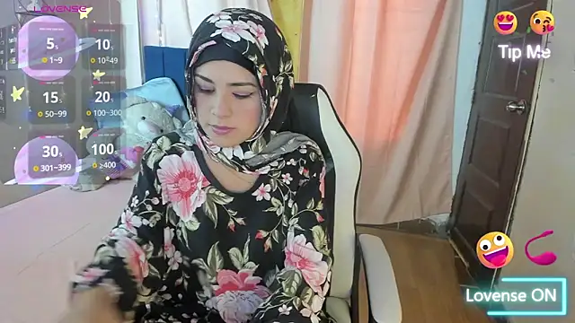 Snapshot of AliaAsad chatting on 15, 1, 2025 AliaAsad online show from 15, 1, 2025