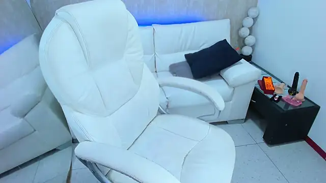 Snapshot of meggan_77 chatting on 17, 1, 2025 meggan 77 online show from 17, 1, 2025
