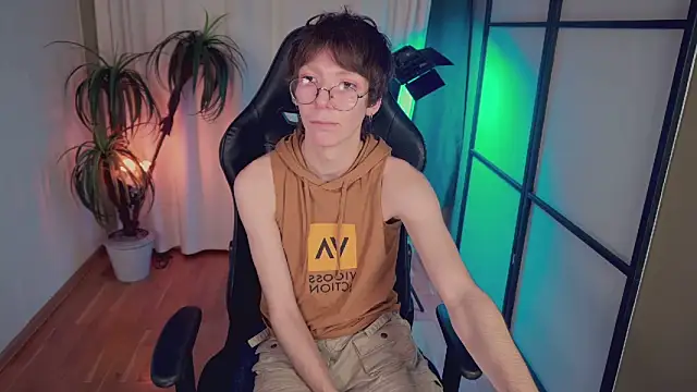 Snapshot of TommieH chatting on 19, 1, 2025 TommieH online show from 19, 1, 2025