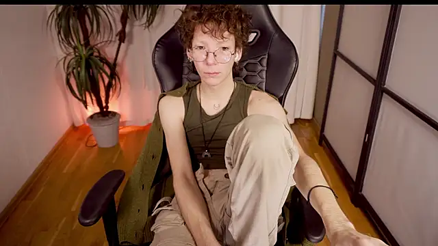 Snapshot of TommieH chatting on 12, 2, 2025 TommieH online show from 12, 2, 2025