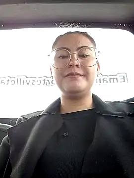 lara moon25 online show from 5, 12, 2024