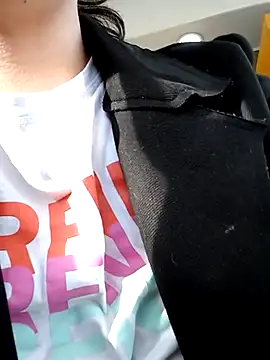 lara moon25 online show from 20, 3, 2025