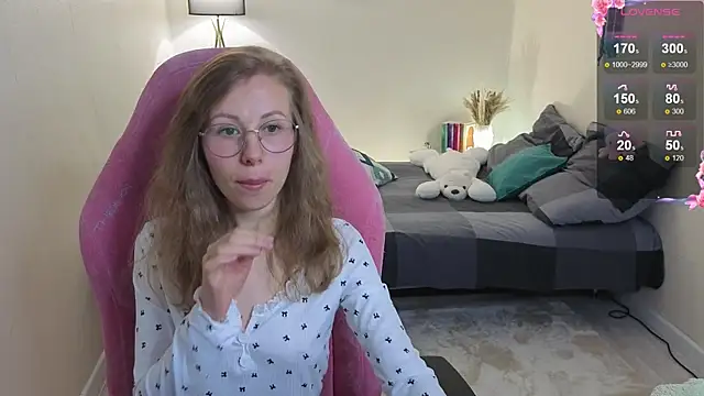 Lill Mary online show from 6, 10, 2025