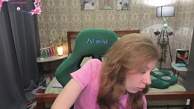 Lill Mary online show from 6, 3, 2026