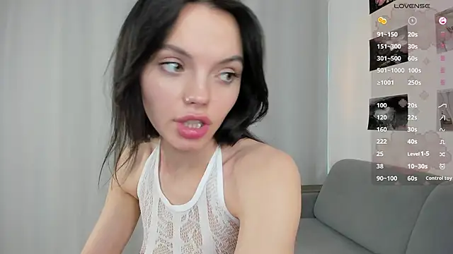 SofiaSimons online show from 27, 2, 2025