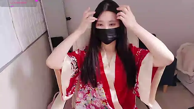 who Lilly online show from 18, 9, 2025