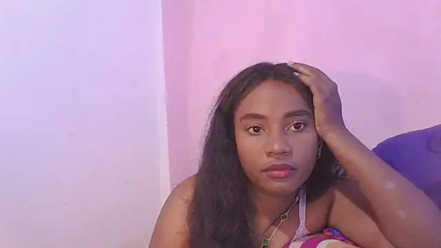 Snapshot of Behla_rouseh chatting on 26, 10, 2025 Behla rouseh online show from 26, 10, 2025