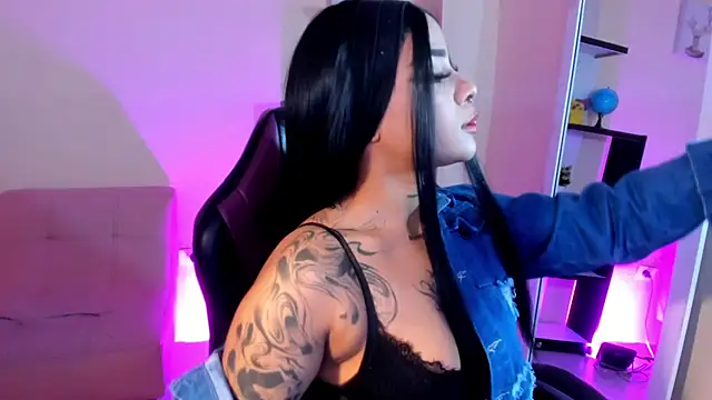 Snapshot of lana_0 chatting on 12, 12, 2024 lana 0 online show from 12, 12, 2024