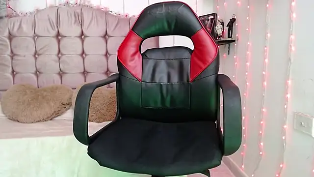 sapphire lilac online show from 21, 12, 2024