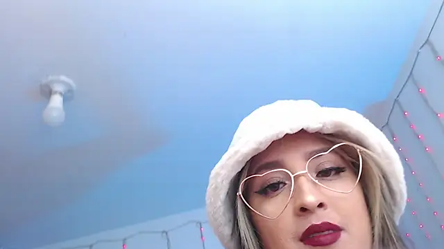 sapphire lilac online show from 10, 3, 2025