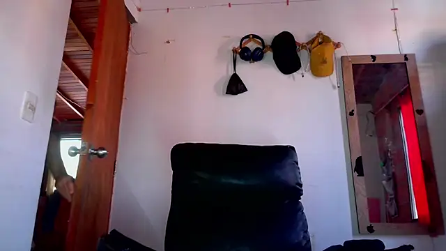 calioppe01 online show from 18, 6, 2026