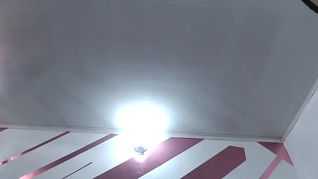 Kitten Hot  online show from 30, 11, 2025