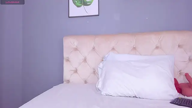 Soe Lara online show from 1, 10, 2025