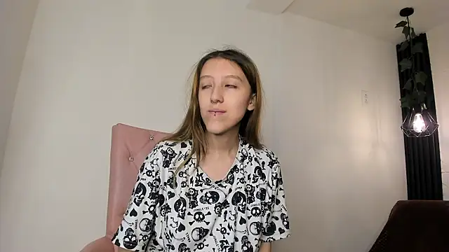 BRIAR AND BLAIR online show from 14, 11, 2025