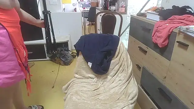 Snapshot of Meliss_Official9 chatting on 15, 2, 2026 Meliss Official9 online show from 15, 2, 2026