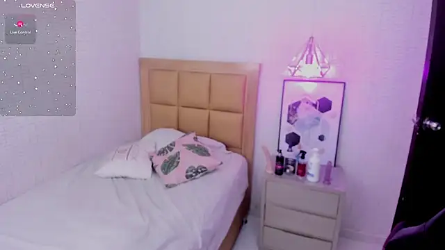 MAGNOLEROY online show from 29, 1, 2025