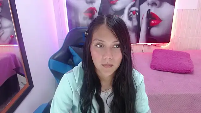 Snapshot of Catalehia_Milk chatting on 21, 1, 2025 Catalehia Milk online show from 21, 1, 2025