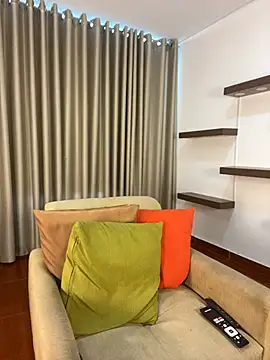 Alice Biel online show from 31, 1, 2025