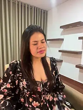 Alice Biel online show from 10, 3, 2025