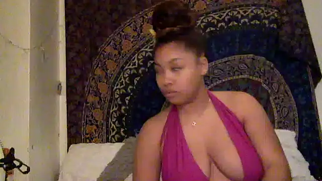 Snapshot of caramelangelxo chatting on 16, 3, 2025 caramelangelxo online show from 16, 3, 2025