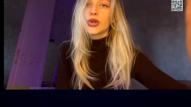 Snapshot of Evvie_Summn1 chatting on 30, 9, 2025 Evvie Summn1 online show from 30, 9, 2025