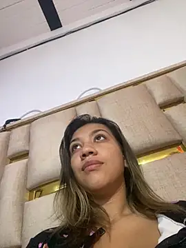 nina carther online show from 28, 9, 2025